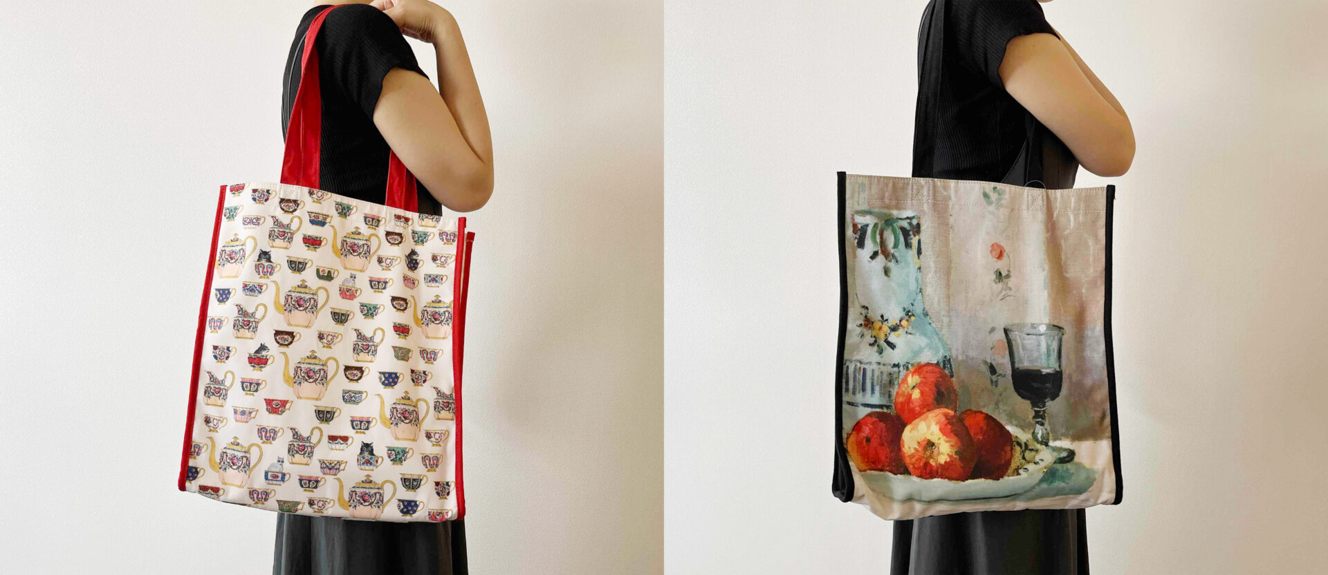 キャンバストートバッグを肩にかけている写真。左がティーカップデザインのもので、右がりんごの絵画がデザインされたもの